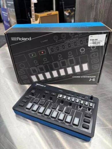 Roland - J-6