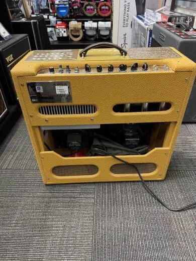 Fender - 59 Bassman 2