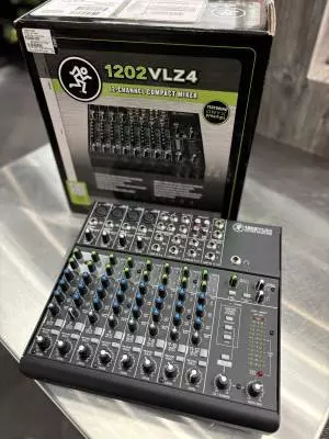 Mackie - 1202-VLZ4