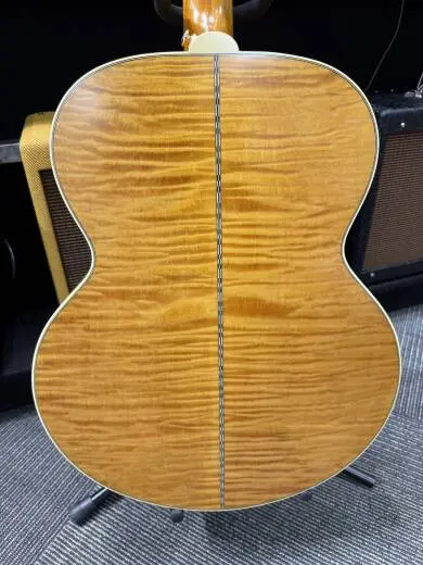 Epiphone - nspired by Gibson Masterbilt J-200 2