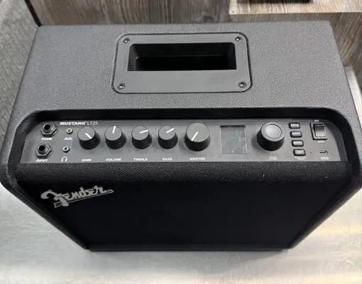 Fender - 231-1100-000 2
