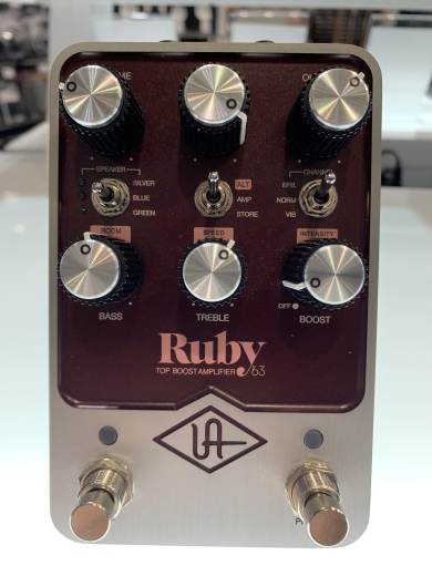 Universal Audio UAFX Ruby '63 Top Boost Amplifier Pedal