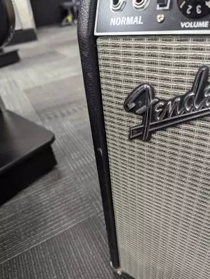 Fender - 021-7300-000 2