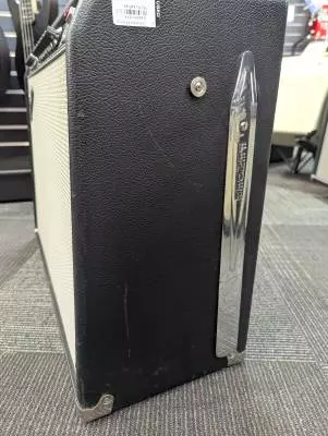 Fender - 021-7300-000 2