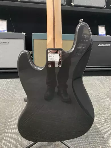 Squier - 037-8601-569 4