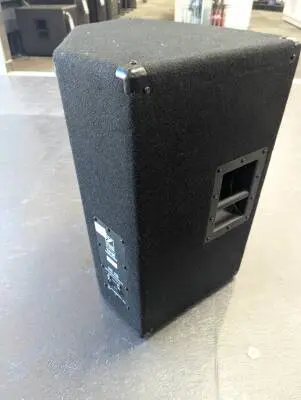 Yorkville Sound - YX15C 2