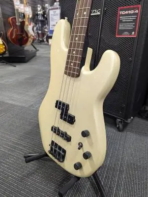 Fender - 014-6500-323 2