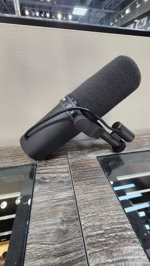Store Special Product - Shure - SM7B