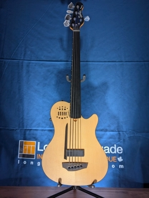 Godin Guitars - G50789