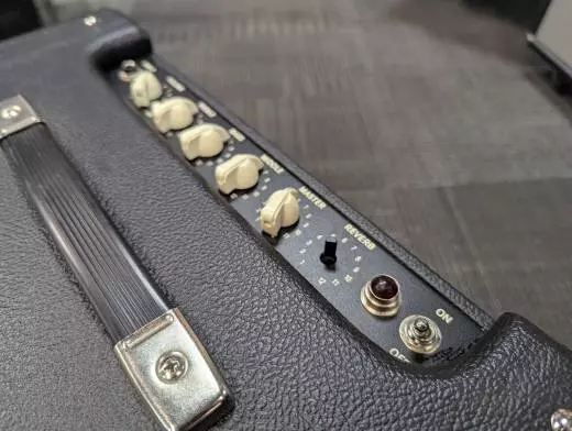 Fender - 223-1500-000 2