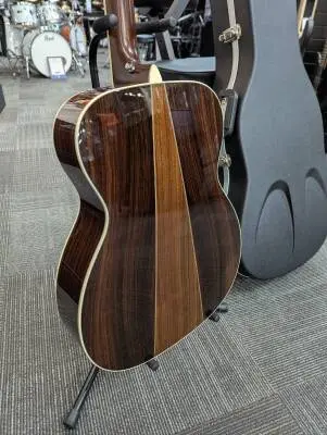 Martin Guitars - M-36 V18 2