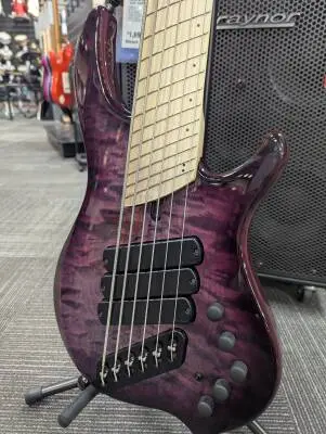 Dingwall Combustion 6 Ultraviolet 2