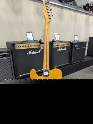 Store Special Product - Fender - 014-0552-550