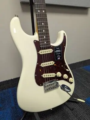 Fender - 011-3900-705 2