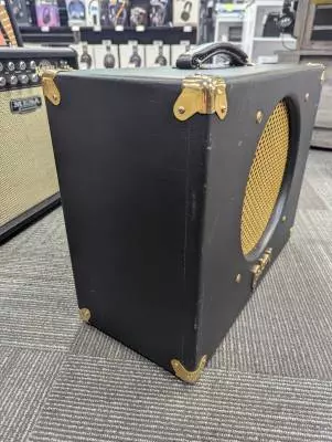 Gibson Amp- GA15RV 2