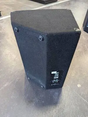 Yorkville Sound - YX15C 2