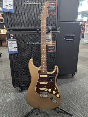 Fender - 011-3900-753