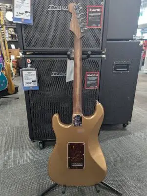 Fender - 011-3900-753 2