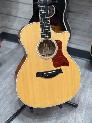 Taylor Guitars - 614CE
