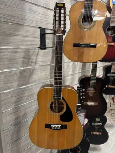 YAMAHA FG-512