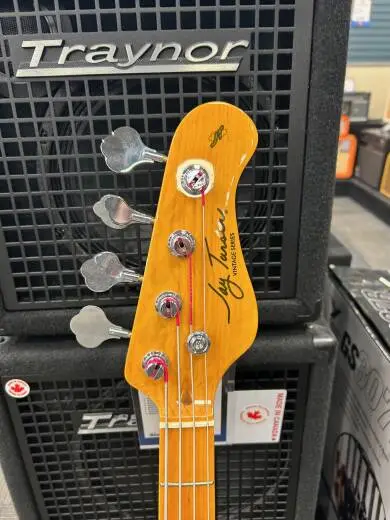 Jay turser P Bass 2
