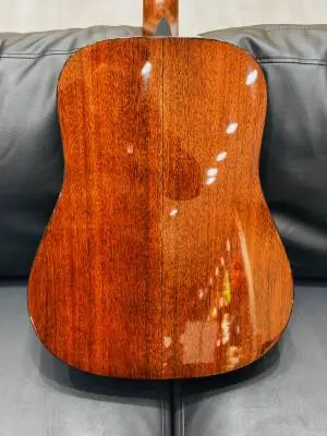 Martin Guitars - D-18 2012 2