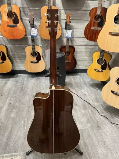Martin HD-28 cutaway 2