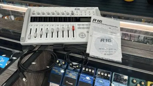 Zoom - R16