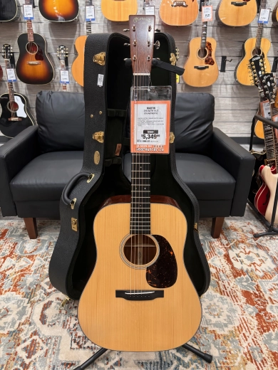 Martin Guitars - D18 AUTH 1937