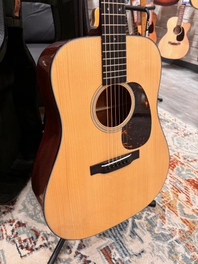 Martin Guitars - D18 AUTH 1937 2