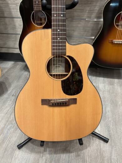 Martin Guitars - OMC-10E SPECIAL