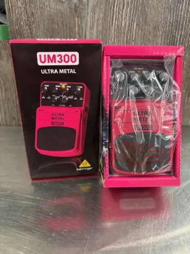 Behringer - UM300