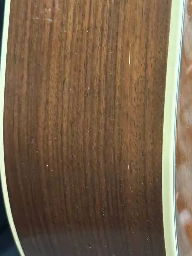 Martin Guitars - D-28 2017 2