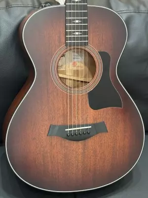 Taylor Guitars - 322E 12FRT VCL