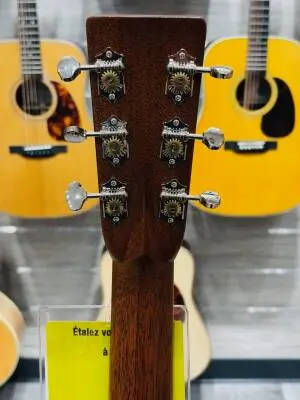 Martin Guitars - HD-28 2