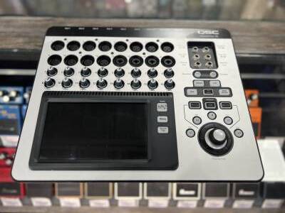 QSC - TOUCHMIX-16 2