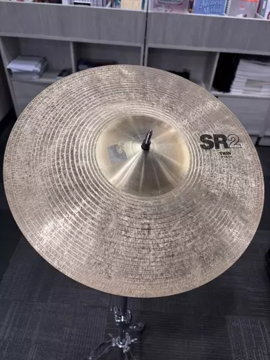 SR16T