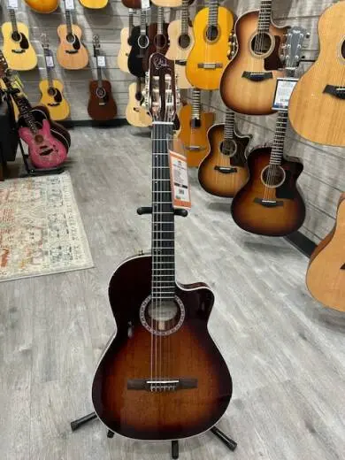 Godin Guitars - G51229