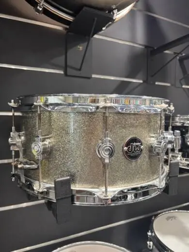 DW PERFORMANCE SERIES