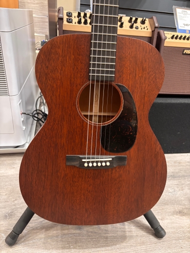 Martin Guitars - 000-17