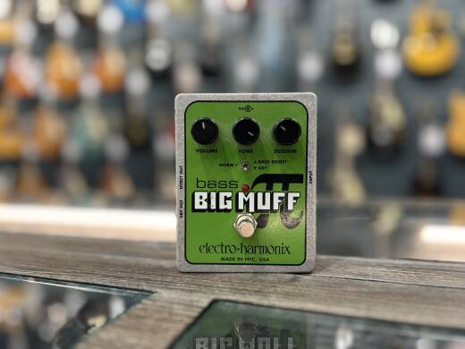 Electro-Harmonix Bass BigMuff | Long & McQuade