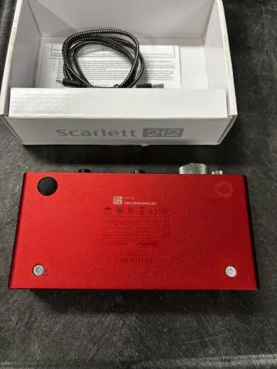 Focusrite - SCARLETT2I2MK3 2