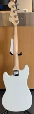 Squier - Sonic Bronco Bass, Maple Fingerboard - Arctic White 2