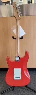 Fender - Limited Edition Player Stratocaster, Roasted Maple Fingerboard - Fiesta Red 2