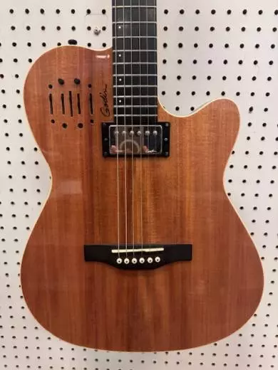 Godin Guitars - G37438