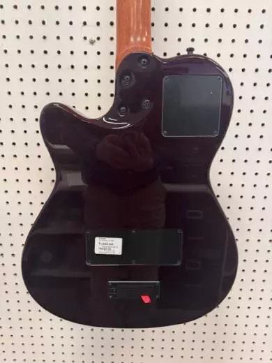 Godin Guitars - G37438 2