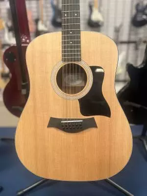 Taylor Guitars - 150E W 2