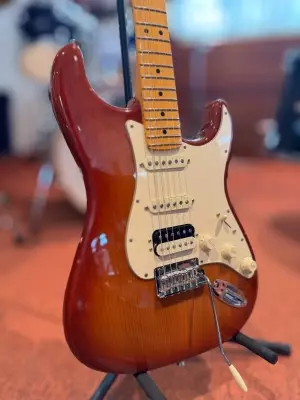 Fender - 011-3912-747 2
