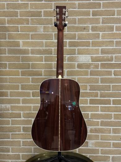 Store Special Product - Martin Guitars - D-28 2017