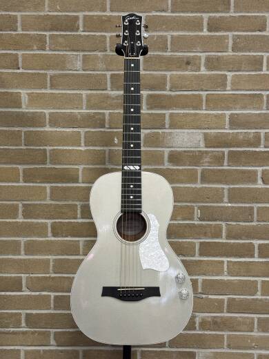Godin Guitars Rialto Jr. Acoustic/Electric Guitar - Satina Gray